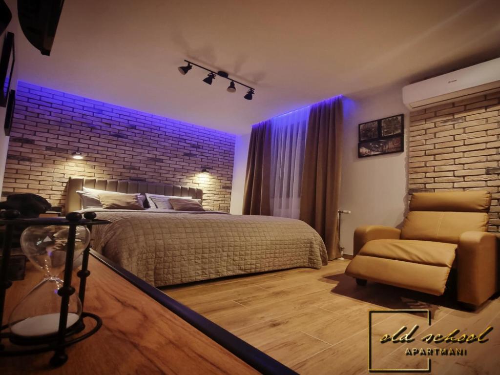 Old School Apartments - 3