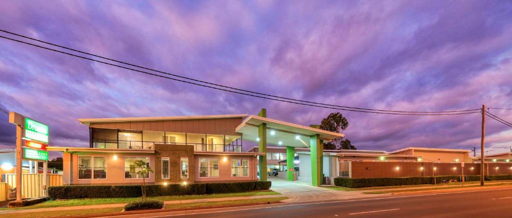 Drovers Motor Inn — Hotel in Dalby