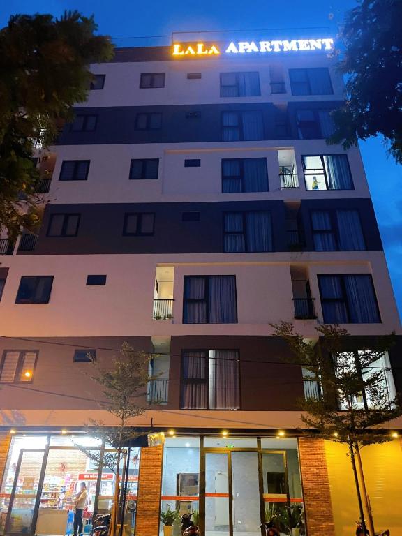 LaLa Apartment and Hotel