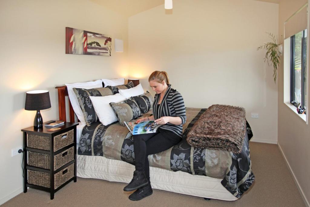 Auckland Country Cottages photo