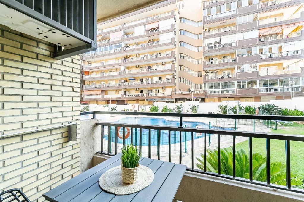 76-Lovely Beach Front Apartment in Fuengirola - 2