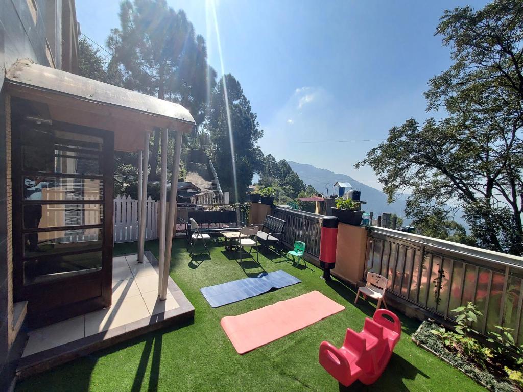 Timbuktoo Kasauli, 4 Bhk Villa With Swimming Pool — Hotel in Solan