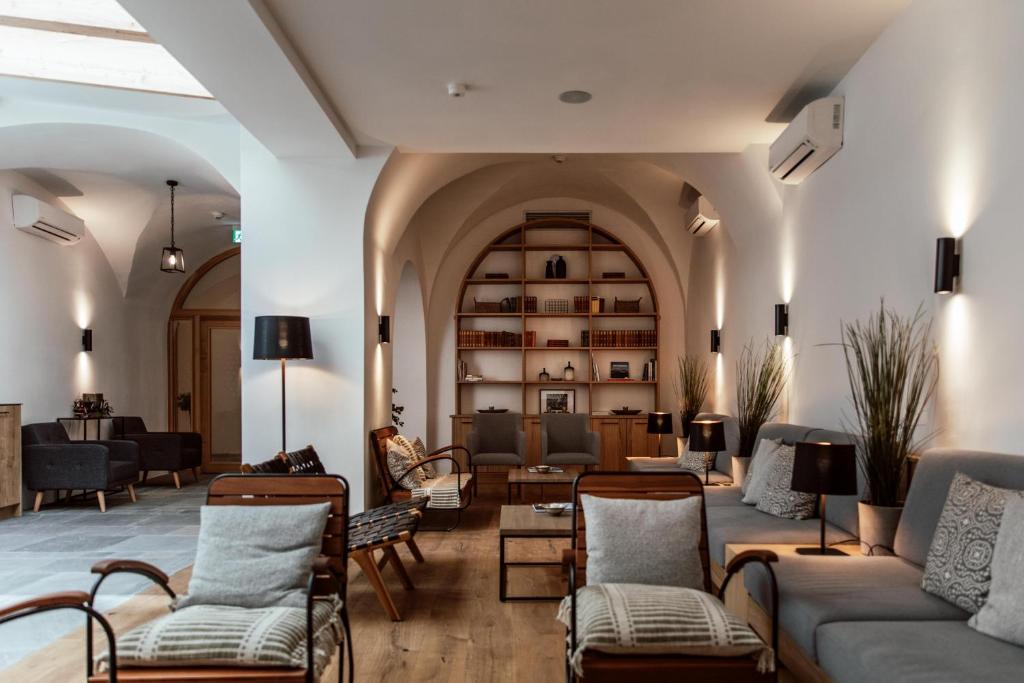 the salt townhouse - 3