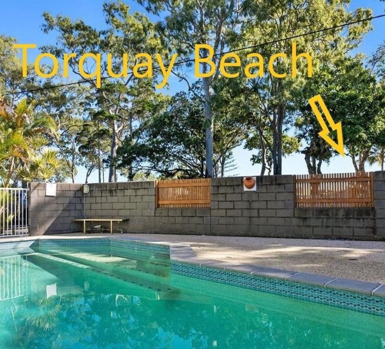 Villa Venezia Apt 3 - Spacious Hervey Bay beachfront apartment photo