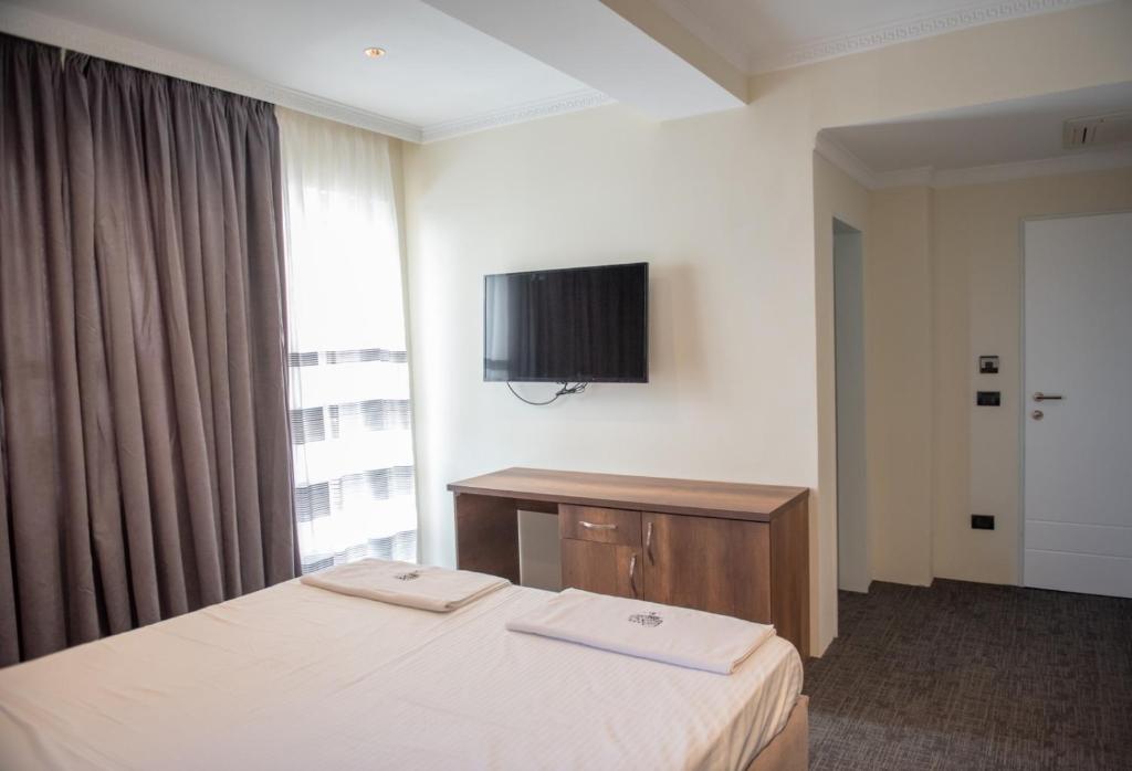 Hotel Roma photo