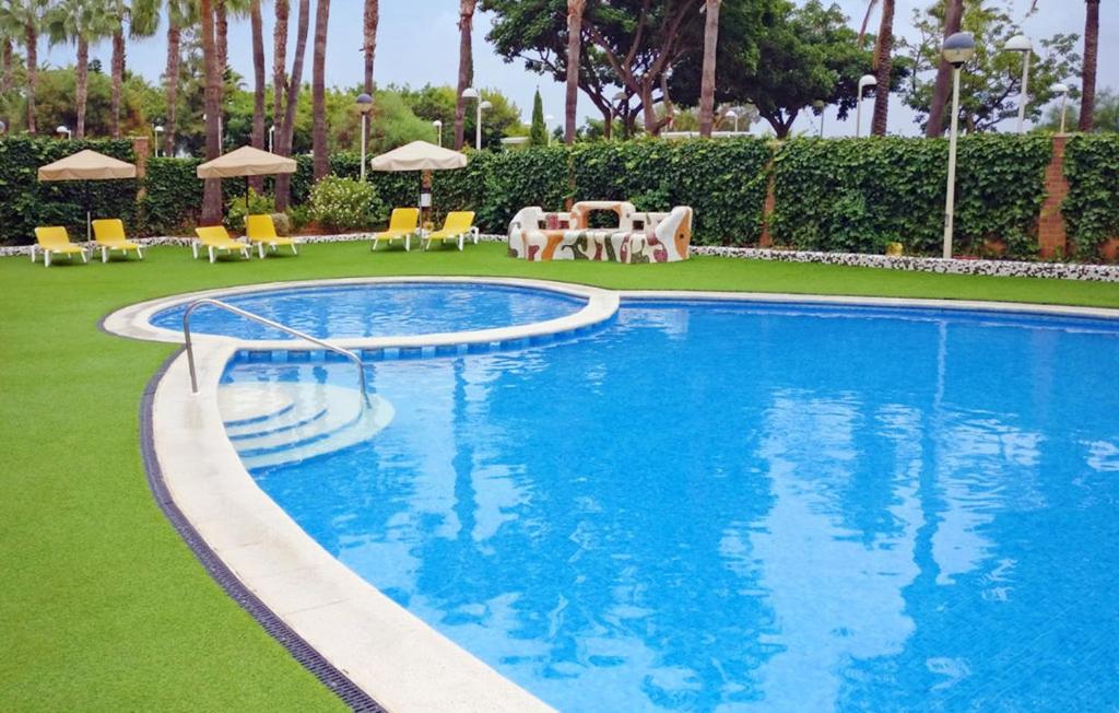 Apartamento de tres dormitorios en primera linea de playa en Marina d Or - 1