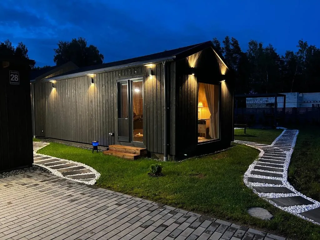 Romantic Holiday House Nandi Rezidence Janupietis, Hotel in Mellupi