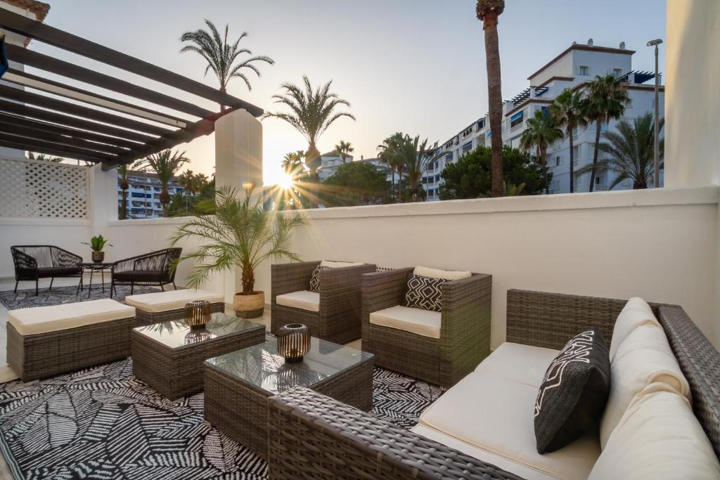 MARBELLA BANUS SUITES - Daisy Playas del Duque Banús Beach Apartment - 5