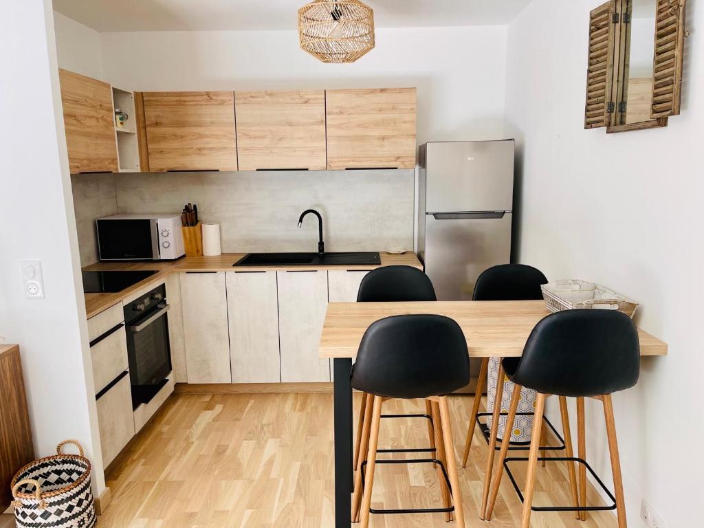 Ajaccio T2 grand standing neuf - centre ville et plages - 4 personnes - parking privé - 3