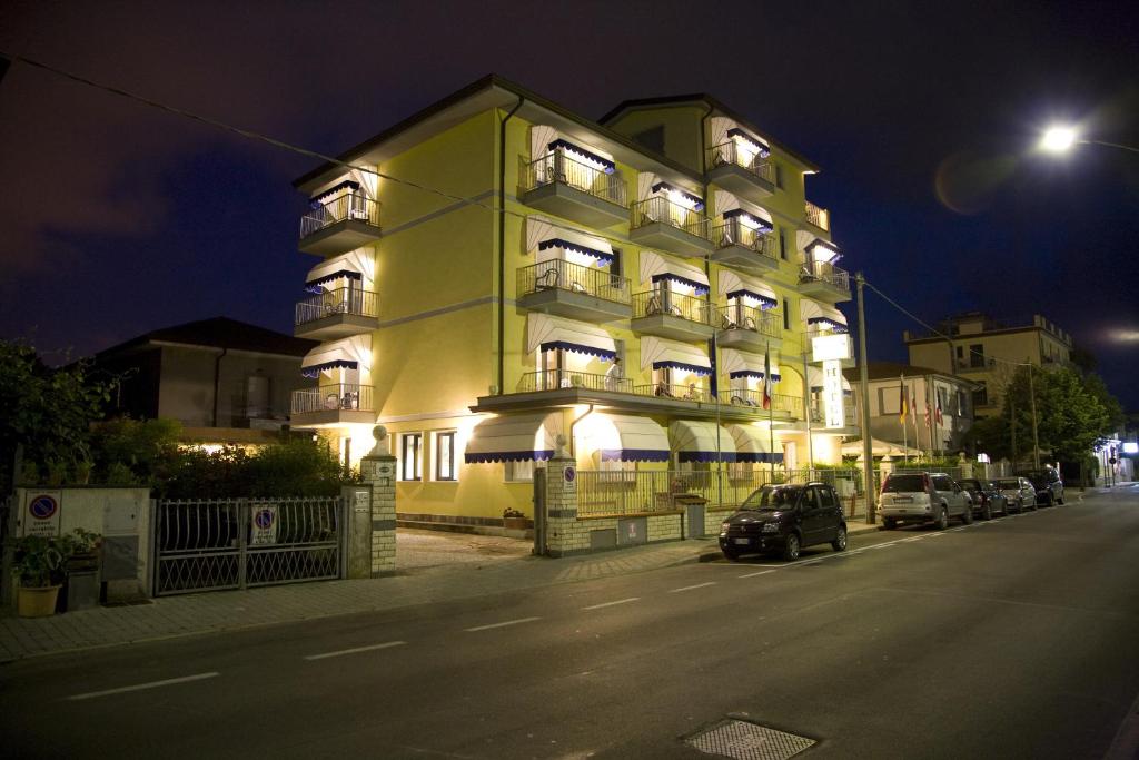 Hotel Fortunella photo
