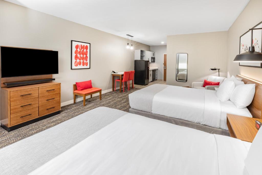 Hawthorn Suites by Wyndham Oklahoma City Airport/Fairground photo