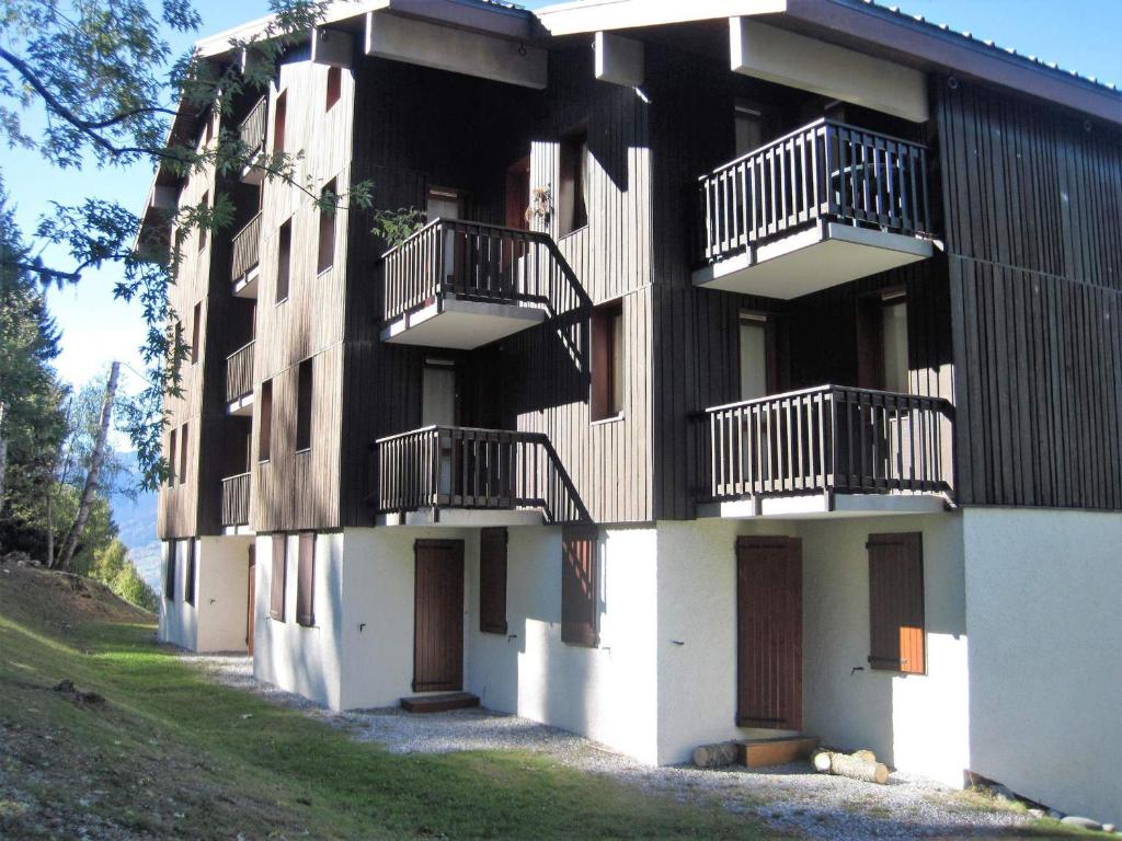 Appartement spacieux près du centre, balcon - 3