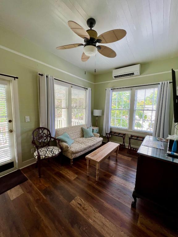 The Porch on Frances Inn - Adults Exclusive photo