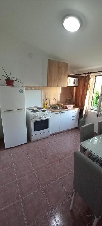 Apartments Kalamperovic