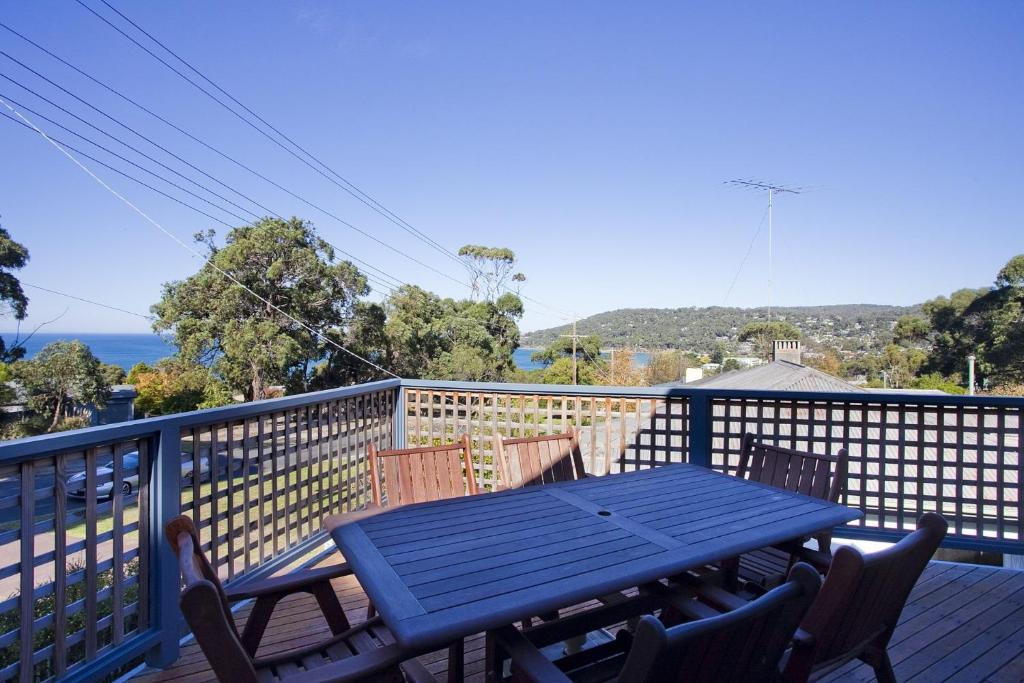 Farm Crosse - BYO Linen, Lorne