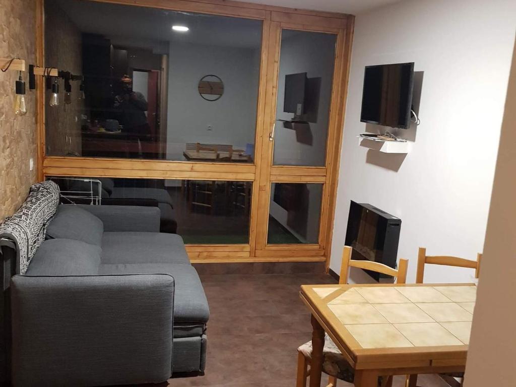 Studio rénové ski aux pieds avec balcon, 5 couchages - 2