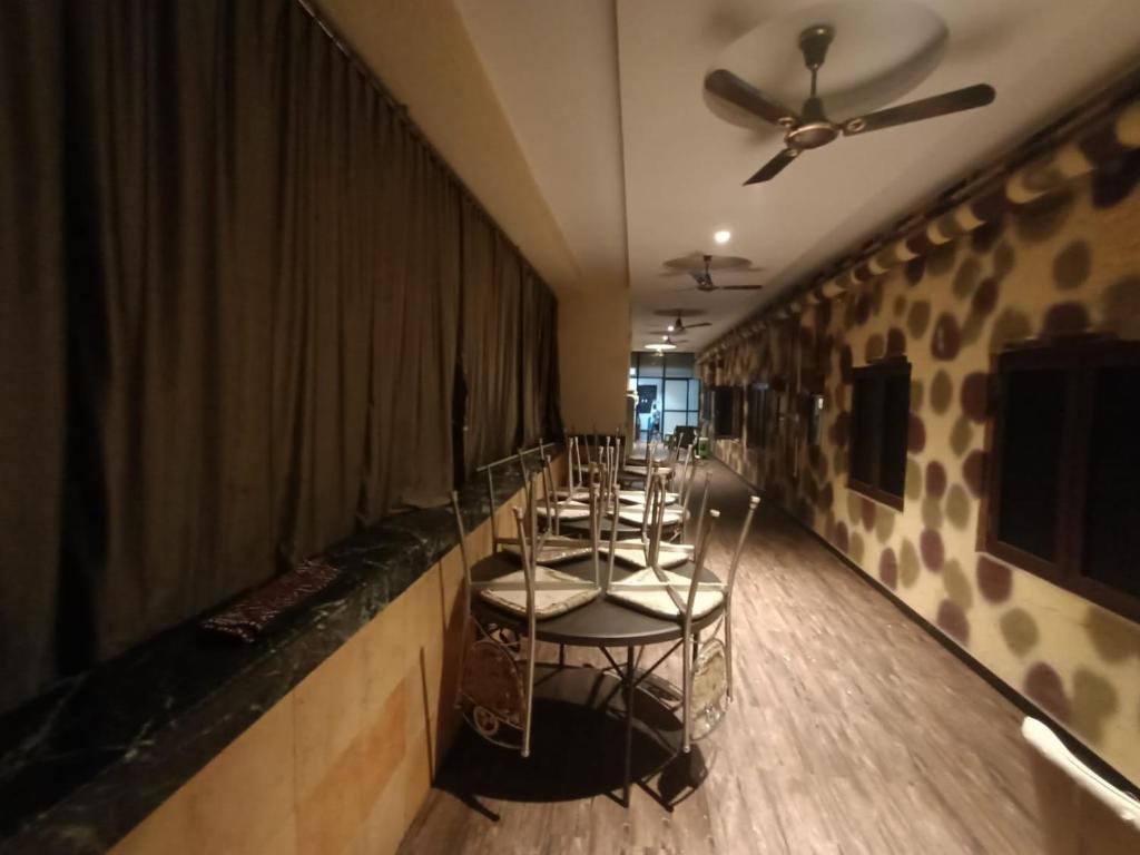 Hotel Shubham Inn photo