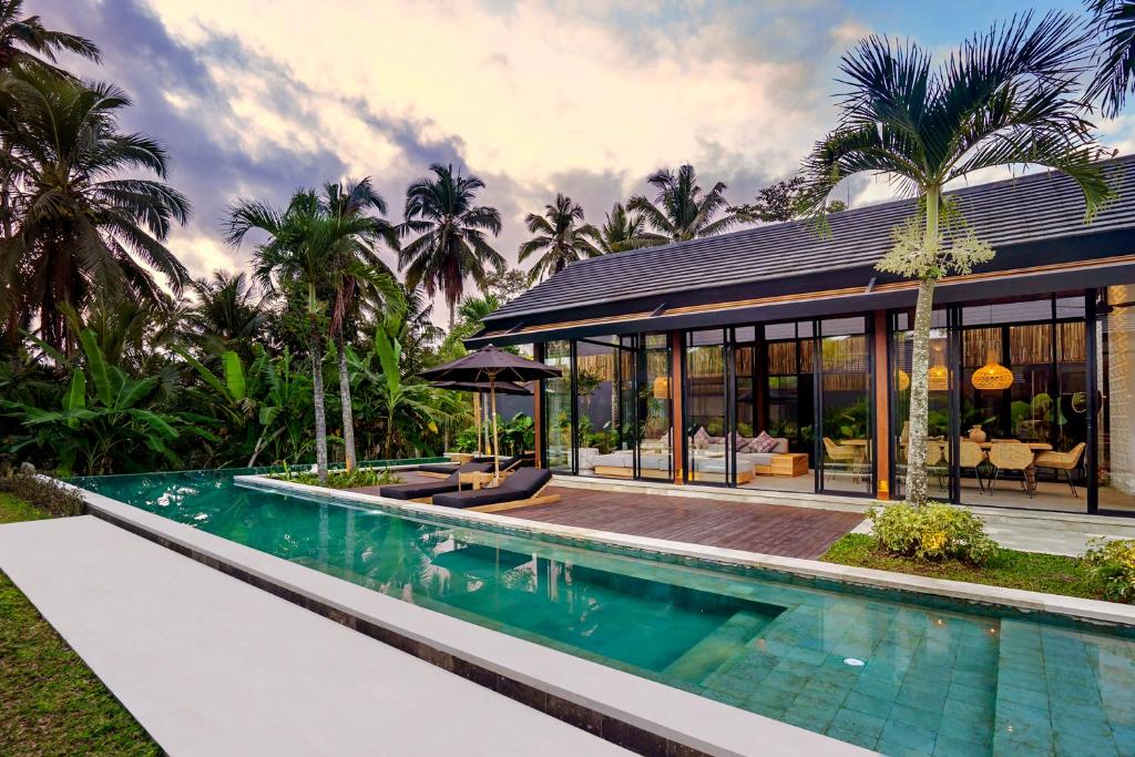 Villa 700 m² dengan 3 kamar tidur dan 3 kamar mandi pribadi di Ubud (Villa Sunset Forest by BaliSuperHost)