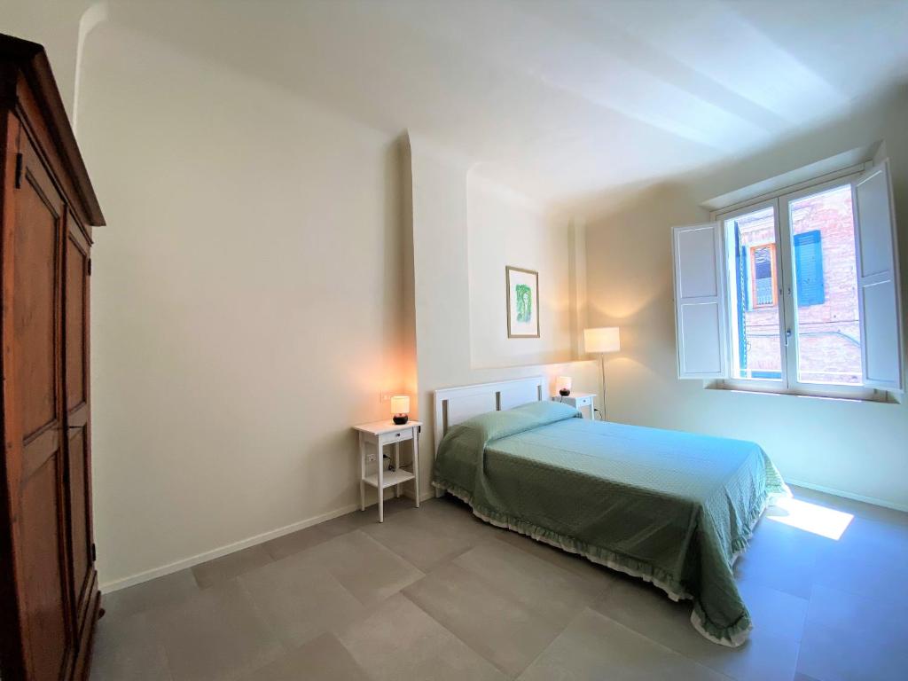 TRA LE MURA-central apartment in Siena - 4