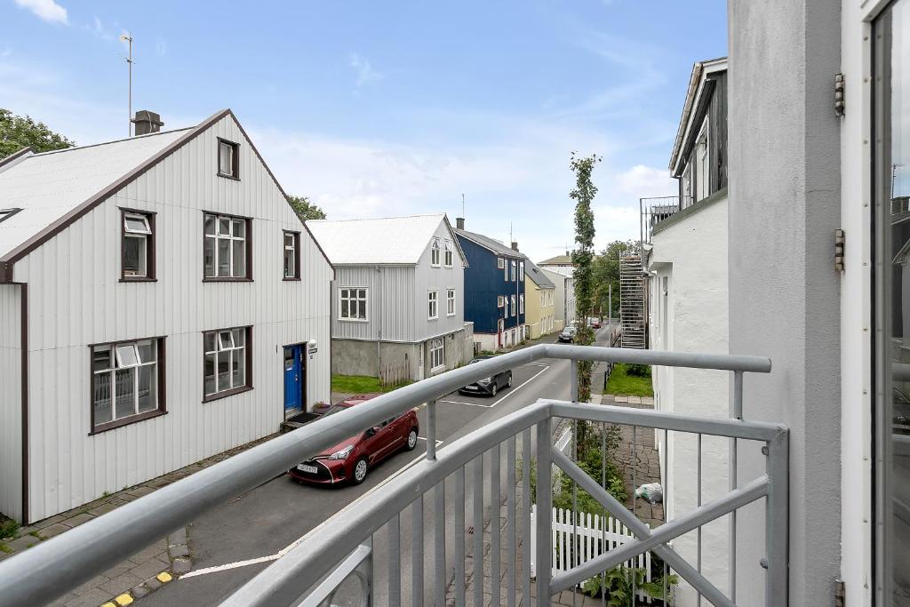 Baldur Apartments photo