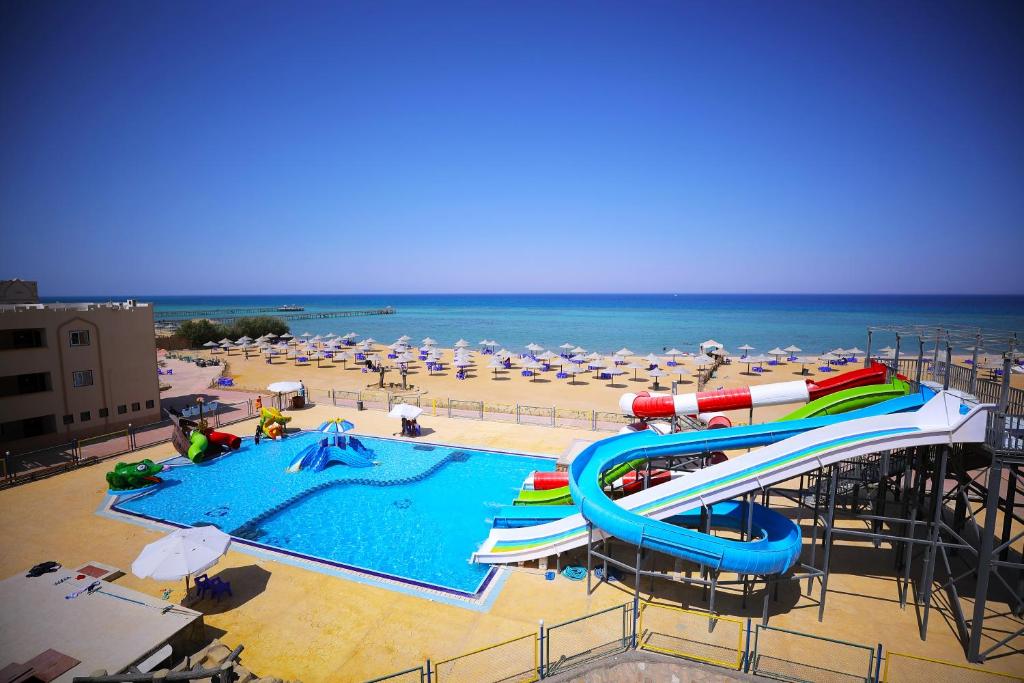 El Hayah Resort - Families Only photo