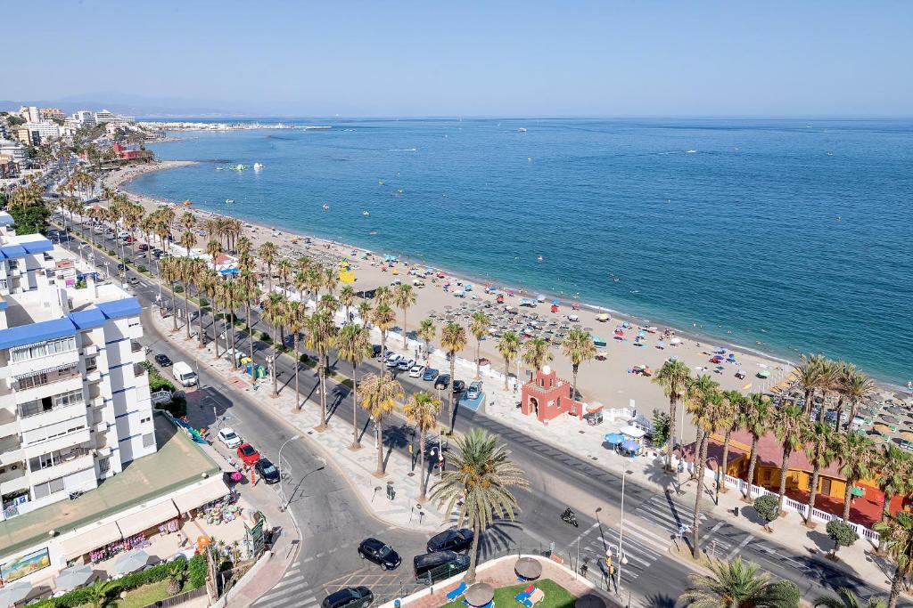 BHost - Torrealmádena, Benalmádena