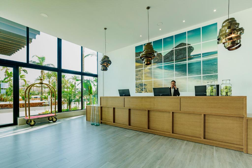 Cabogata Beach Hotel photo