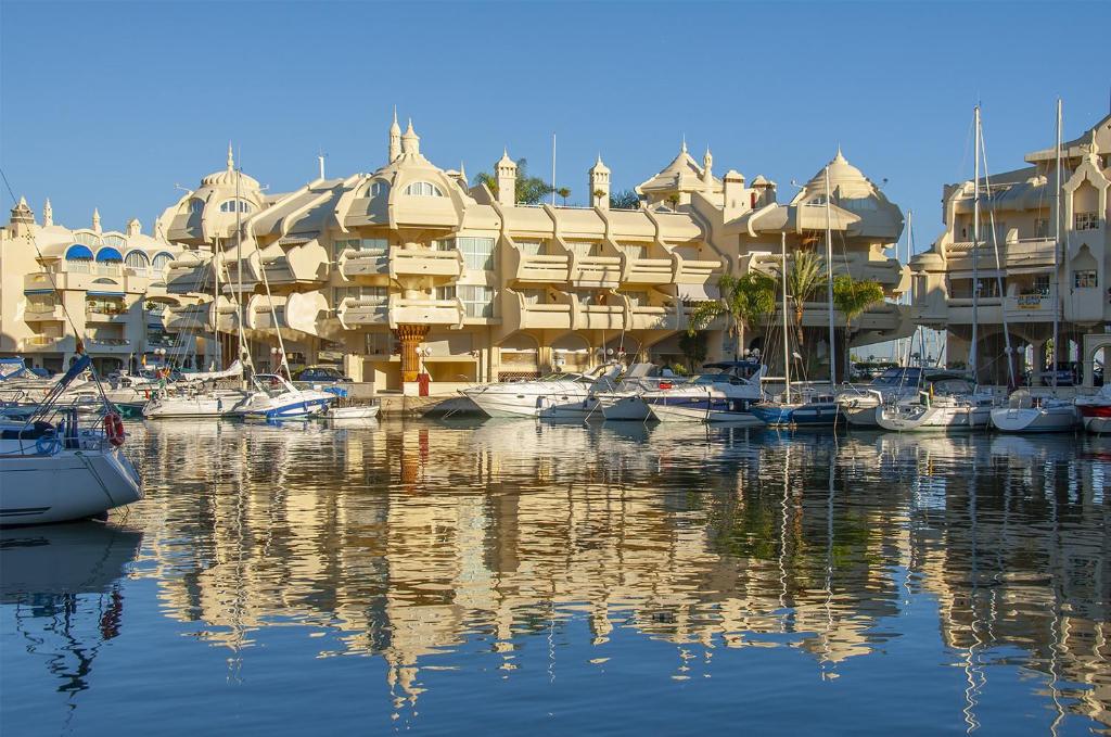 Tamarindos Apartments by ALFRESCO STAYS photo