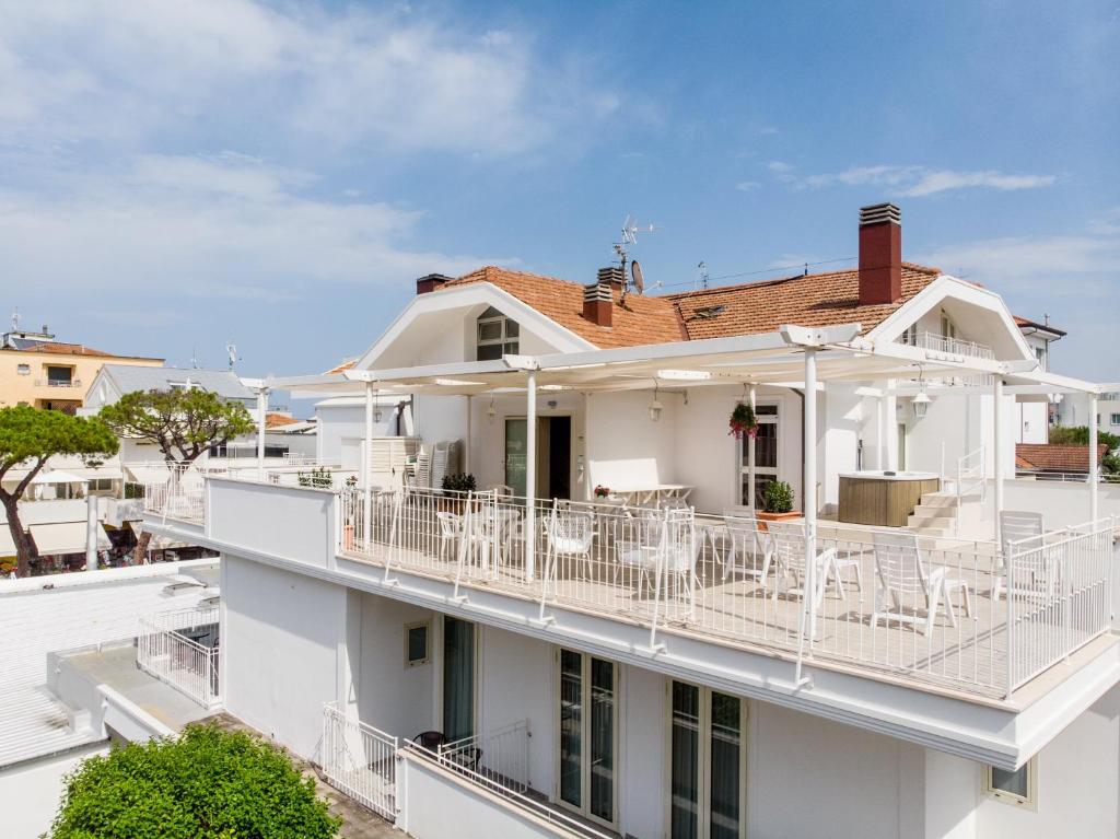 BeYou Hotel Villa Rosa - 2