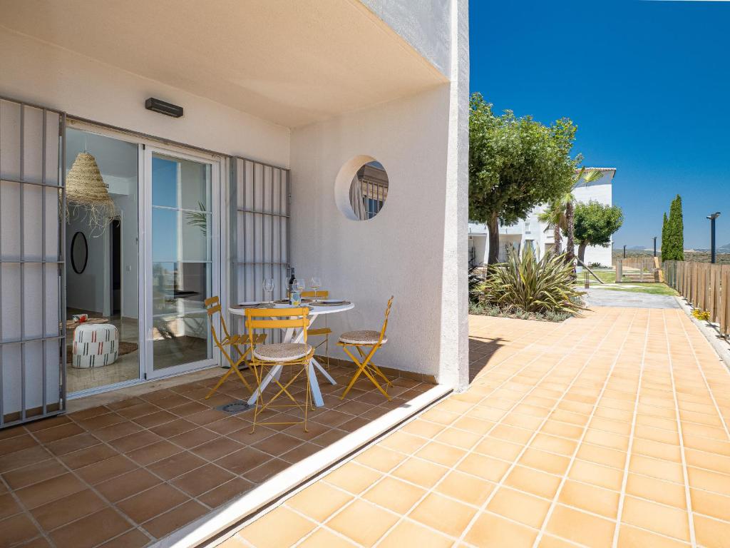 Small Oasis 2387 - 2