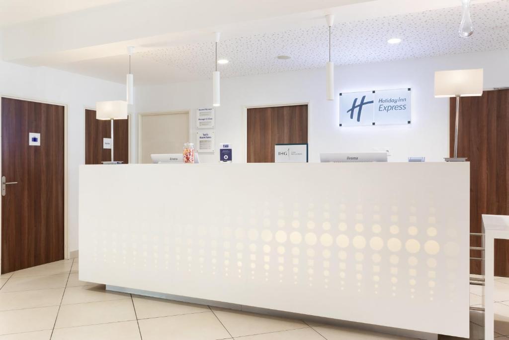 Holiday Inn Express Toulon Sainte-Musse photo