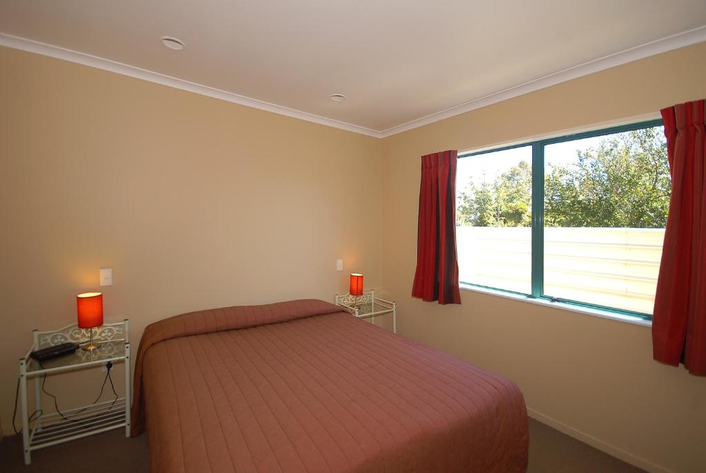 Discovery Motor Lodge photo