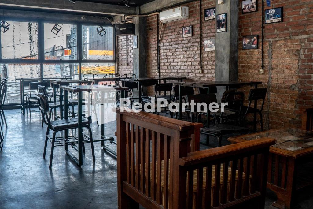 Jabrix Hotel Mitra RedDoorz Jabrix Hotel Mitra RedDoorz