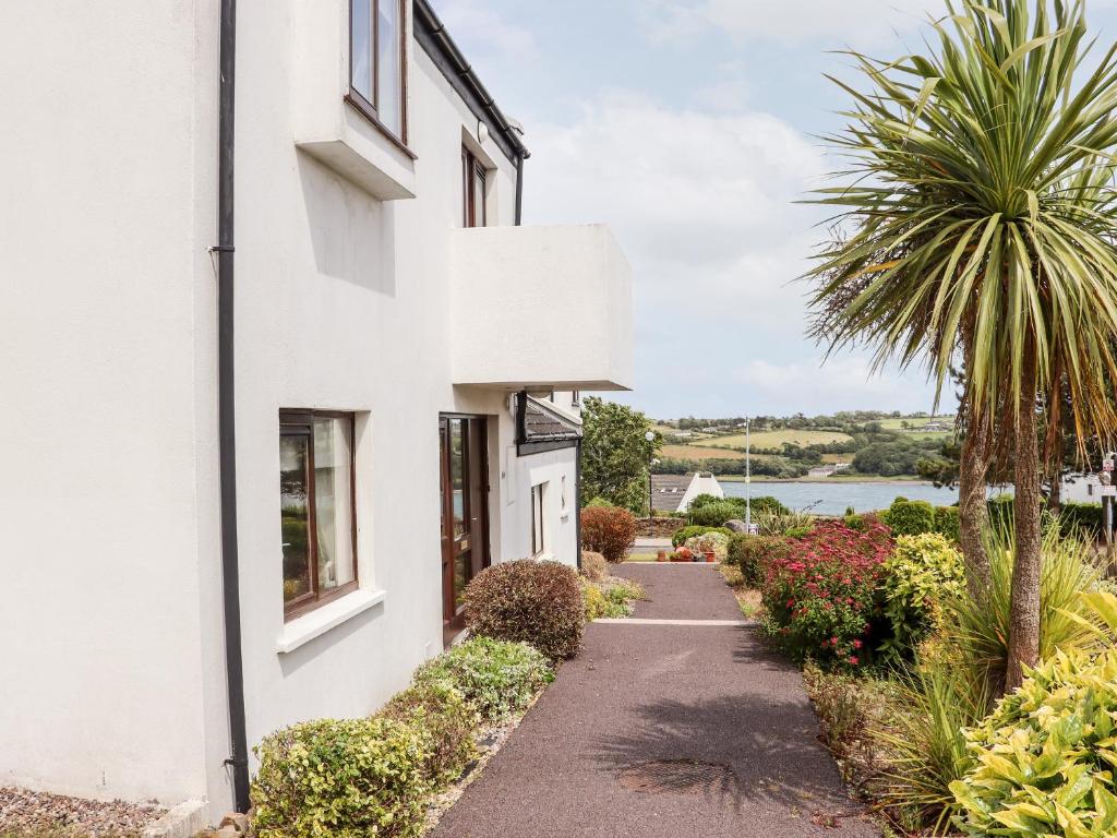 19 Carleton Village in Youghal, Ireland reviews, prices of