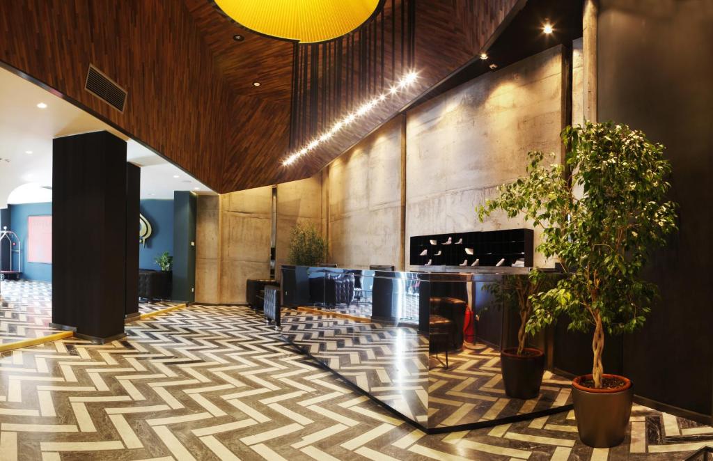 Hotel Russia photo