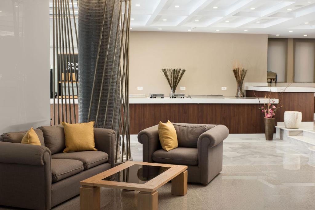 Atlantica Amalthia Beach Hotel - Adults Only フロント・ロビー