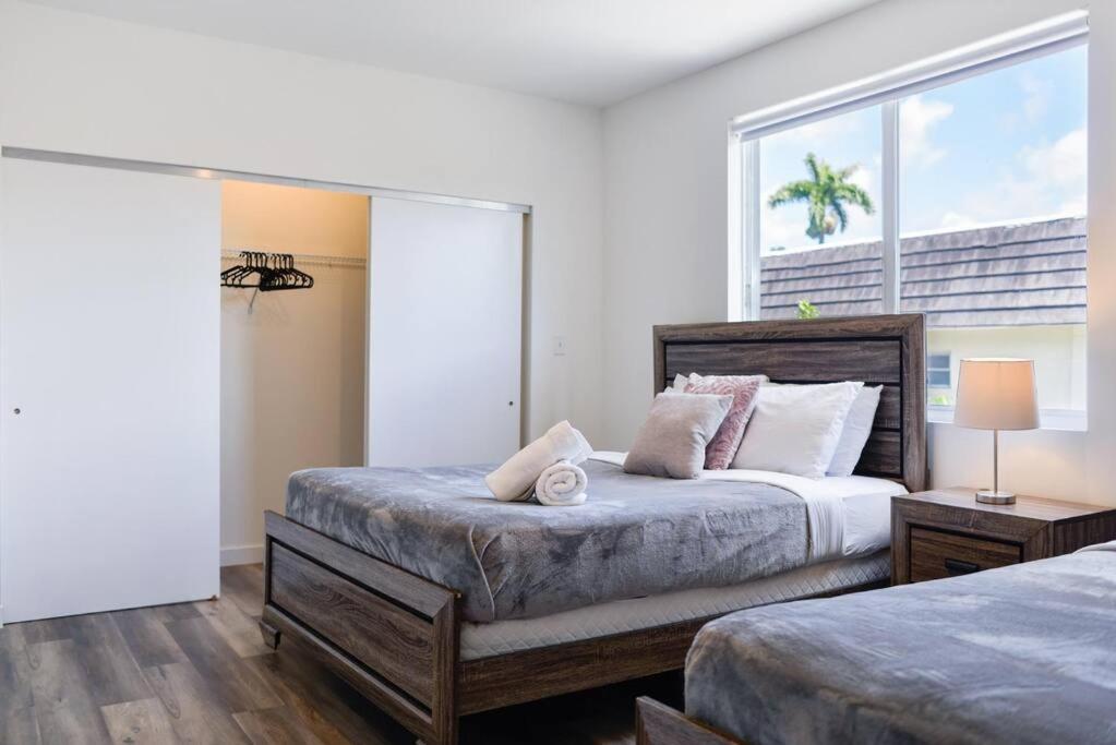 Awesome 3BR Townhouse 15minutes from the Beach photo