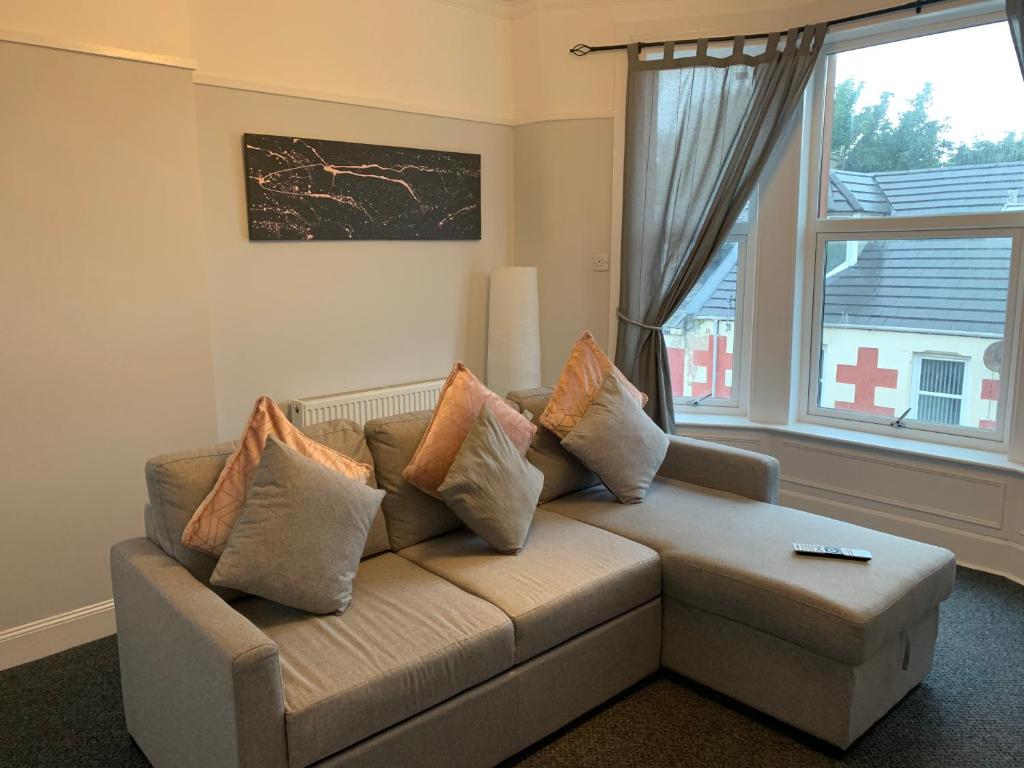 Nelson st (AYR), Largs