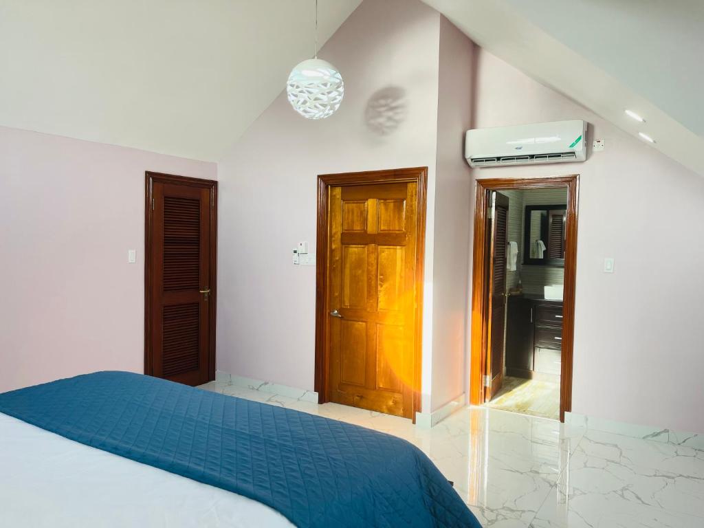 Luxury Apartments and Rooms,The Lagoons photo