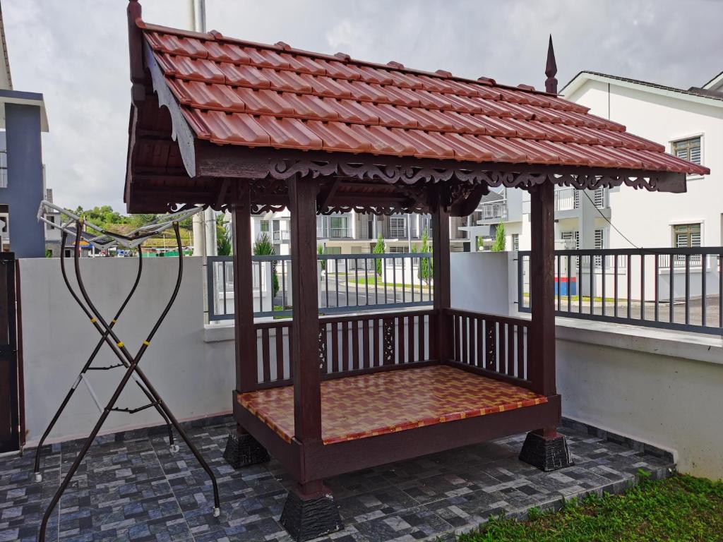 Pesona Suri Homestay photo