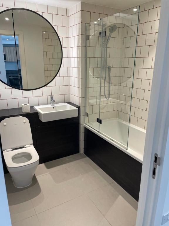Royal Wharf Apartments photo