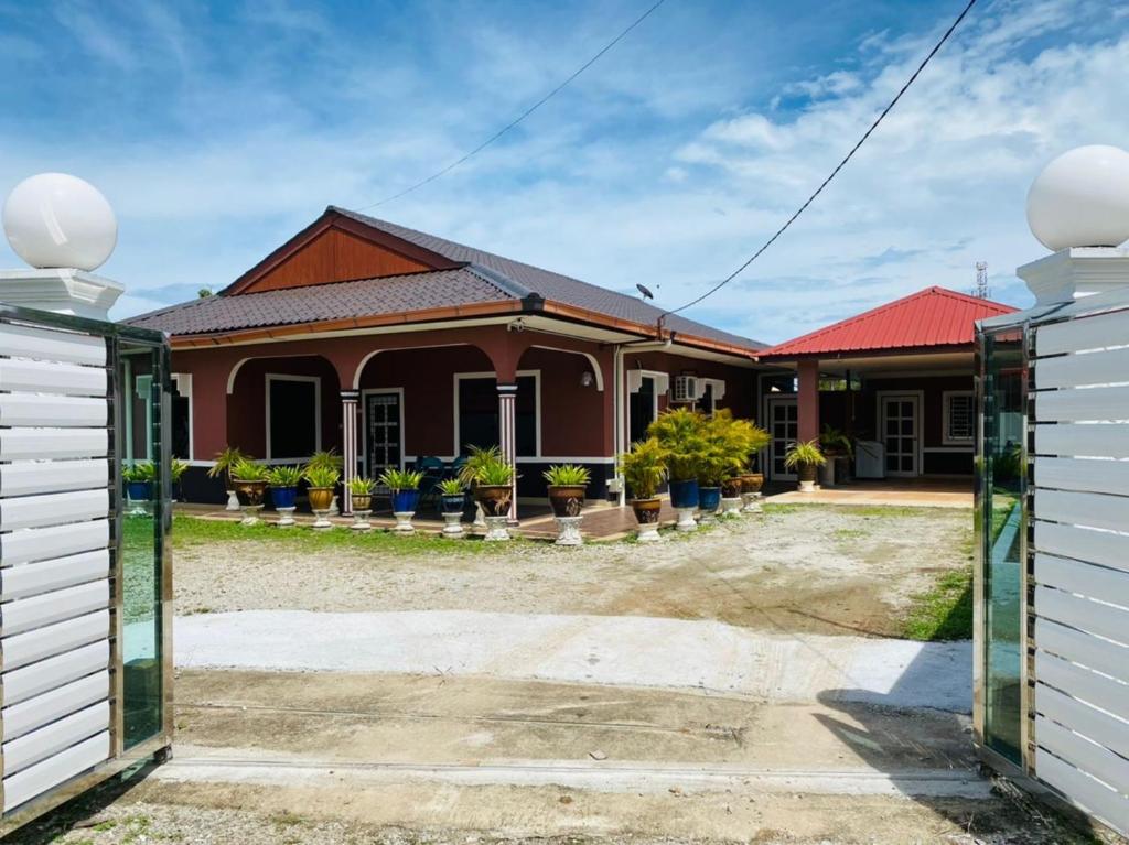 ALOR SENARI HOMESTAY PRIVATE POOL — Hotel in Langkawi