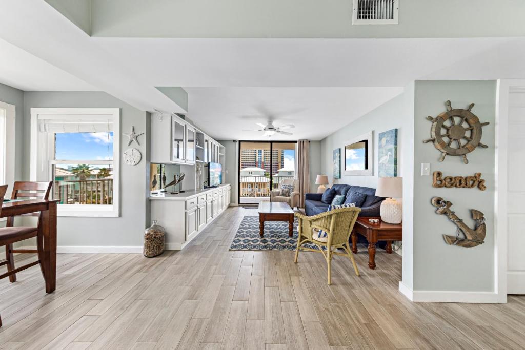 Compass Point 310, Gulf Shores