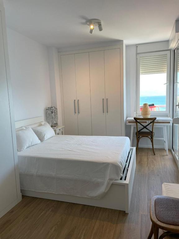La Roca Sea View Apartment - 4