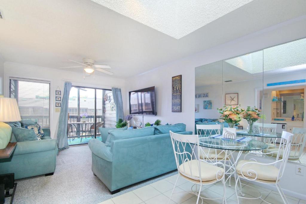 Tilghman Beach & Racquet 367, Myrtle Beach