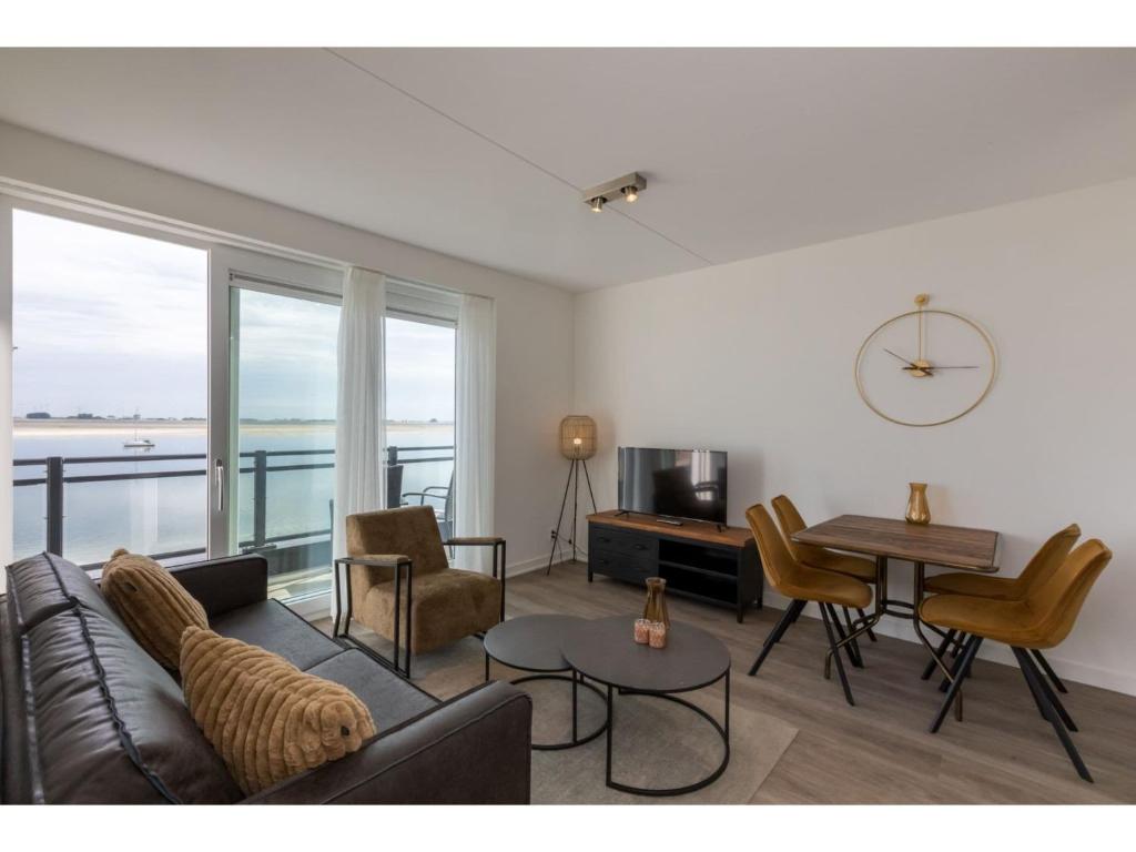 Apartment in Sint-Annaland with Water Views, Sint Annaland