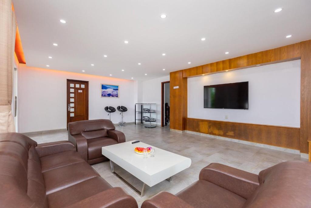 Palm Villa 39 - Luxury Free Bida & Karaoke