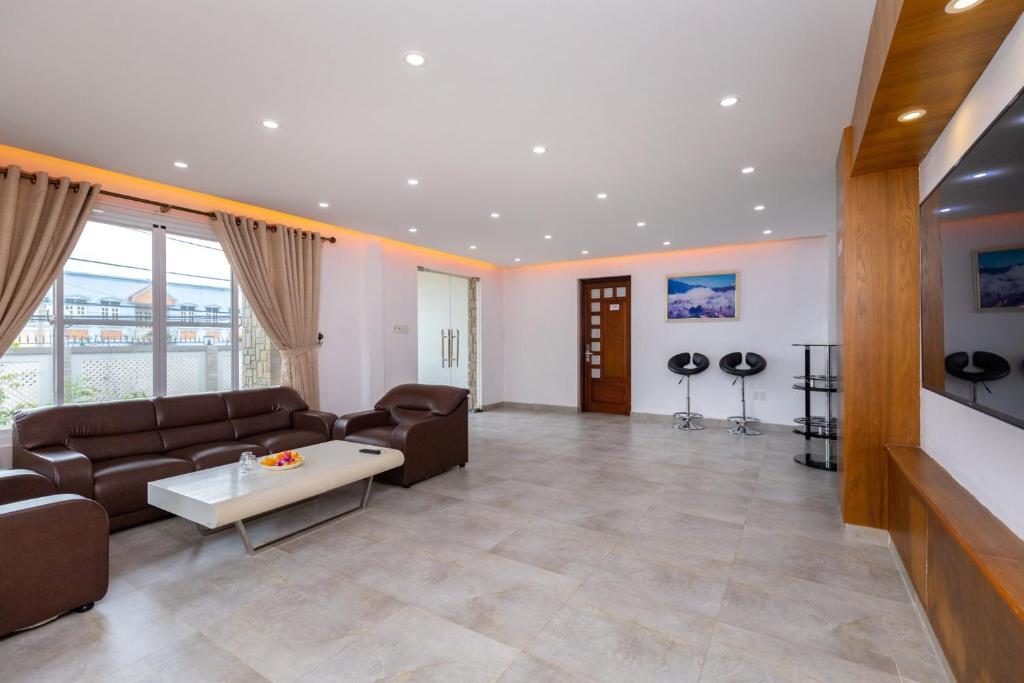 Palm Villa 39 – Luxury Free Bida & Karaoke