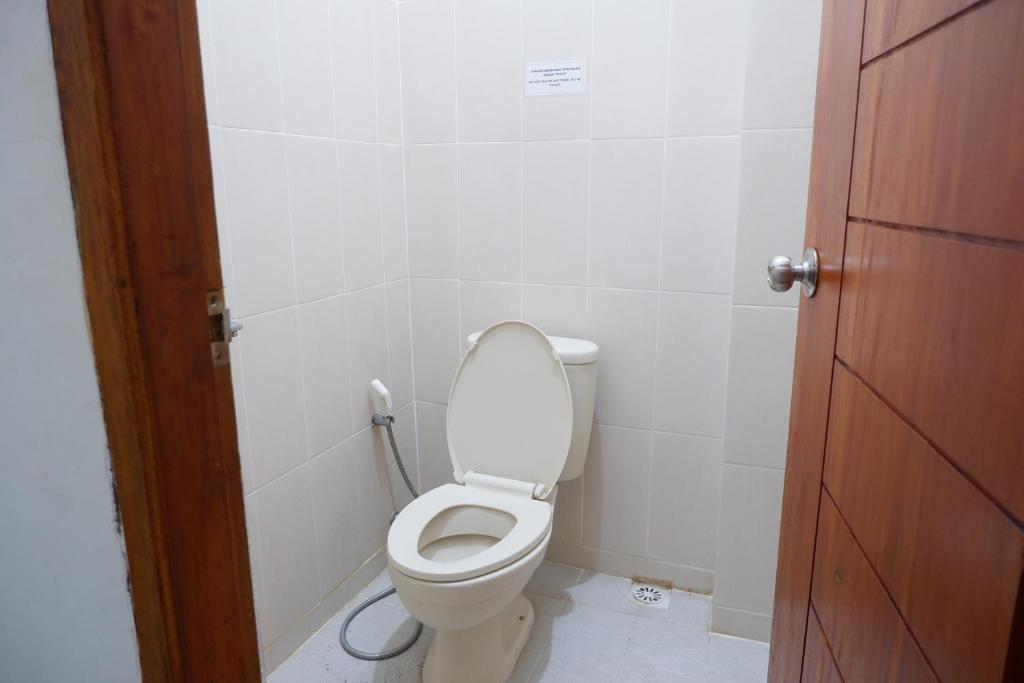 RedDoorz @ Bale Eja Syariah Senggigi photo