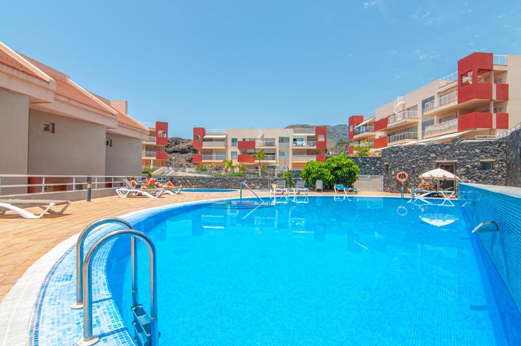 Townhouse Sunset - Pool area, chill out terrace and BBQ - 4